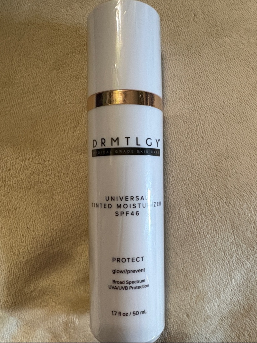 DRMTLGY Universal Tinted Moisturizer SPF46